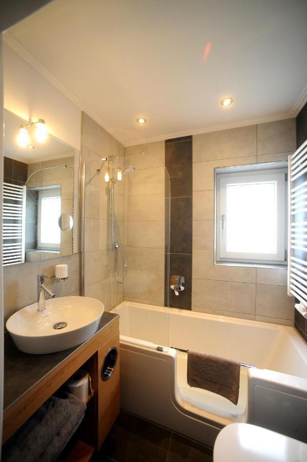 Hotel Waldblick โบเดนไมส์ ภายนอก รูปภาพ